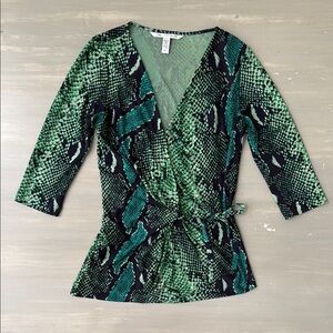 Women’s Diane Von Furstenberg Vintage Silk Snake Print Wrap Top 8